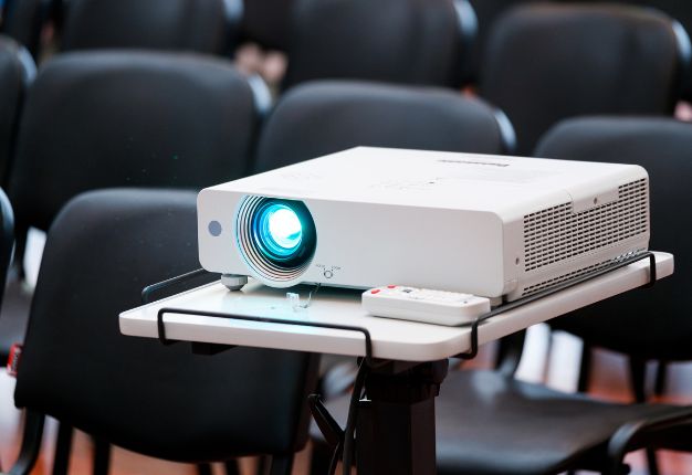 Projector Rental Services in Dubai​
